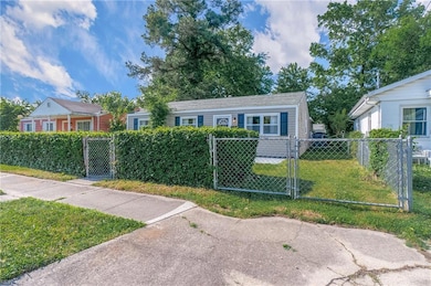 1319 W 41st St, Norfolk, VA 23508 - photo 5