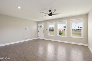 2702 N 60th St, Scottsdale, AZ 85257 - photo 4