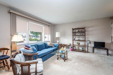 9 Mina Dr, Jersey City, NJ 07305 - photo 3