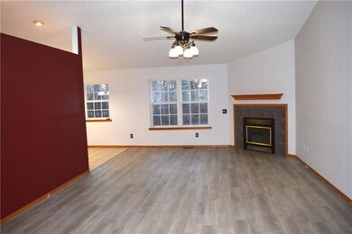 102 Overton Dr, Bella Vista, AR 72714 - photo 4