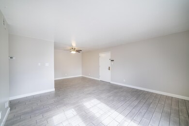 451 W Yucca Ct 04