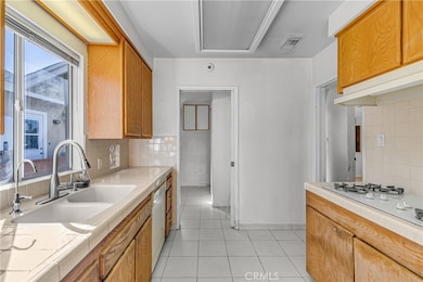 13961 Cantlay St, Van Nuys, CA 91405 - photo 7