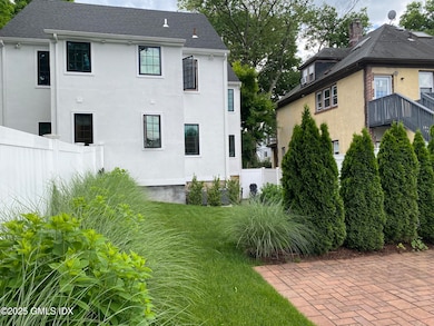 48 Richland Rd, Greenwich, CT 06830 - photo 3