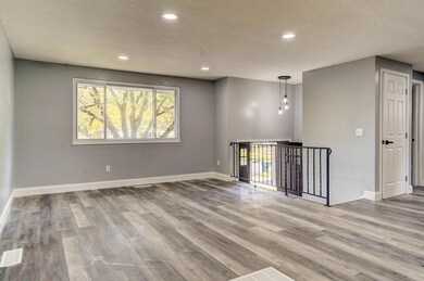 Living Room 1-1