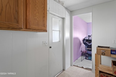 1a-mudroom