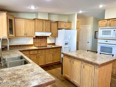 1355 W Curtis Ranch Rd, Paulden, AZ 86334 - photo 3