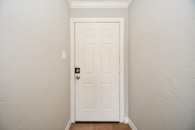 830 Marcolin St, Houston, TX 77088 - photo 4