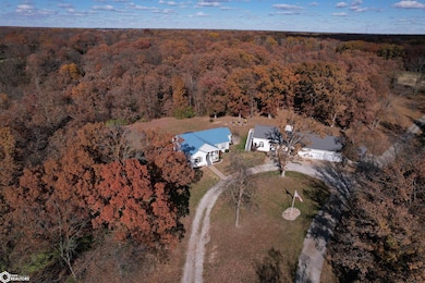 2461 Carbide Ln, Keokuk, IA 52632 - photo 2