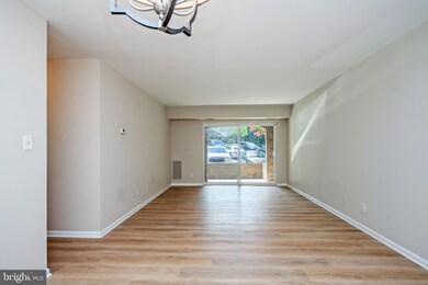 5908 Cove Landing Rd unit 204, Burke, VA 22015 - photo 7