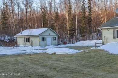 033 _ 2023.01.18 . 4751 N Farm Loop
