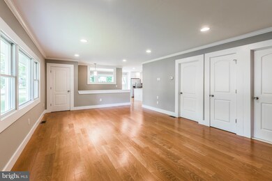 414 Hillsmere Dr, Annapolis, MD 21403 - photo 3