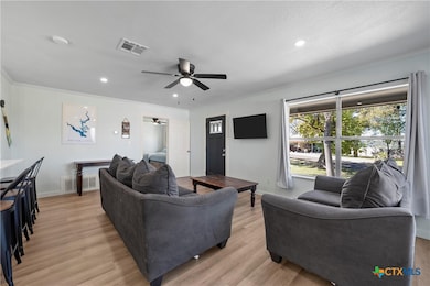 5307 E Lakeshore Dr, Belton, TX 76513 - photo 5