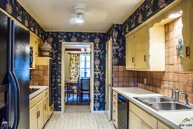 1024 Wilmington Place, Tyler, TX 75701 - photo 6