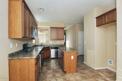 7160 S 48th Glen Laveen AZ-large-005-Lar