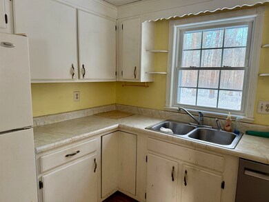 29 Quaker Ln, Barrington, NH 03825 - photo 3