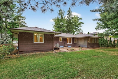 1369 Pike Lake Ct, New Brighton, MN 55112 - photo 3