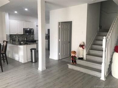 6733 NW 107th Place, Doral, FL 33178 - photo 6