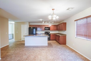 006_KitchenDining Room