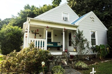 1054 Southmont Dr, Asheboro, NC 27205 - photo 3