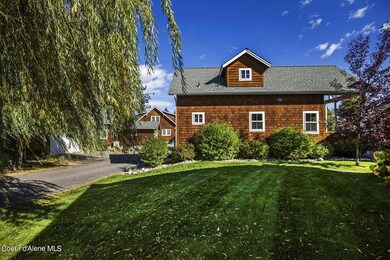 Spacious Side Yard