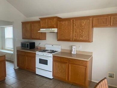 7116 Livingston Dr, Denton, TX 76210 - photo 3