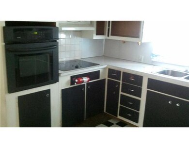 320 W Holmes Rd, Lansing, MI 48910 - photo 2