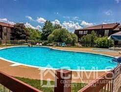 23 Powderhorn Ct, Woodbridge, NJ 07095 - photo 5