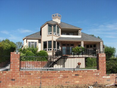1 Acre Lot Provides Privacy