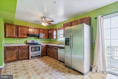 6906 Diamond Ct, District Heights, MD 20747 - photo 6