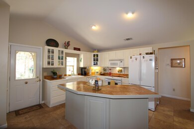 210 Forest Hill Ln, Jacksons Gap, AL 36861 - photo 4