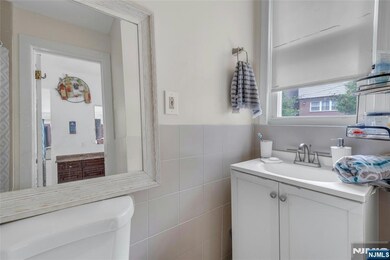 709 10th St, Union City, NJ 07087 - photo 6