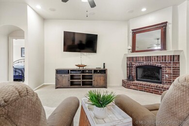 2932 N Fern Ct, Broken Arrow, OK 74012 - photo 6