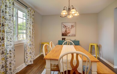 Dining Room (2)