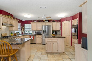 301 Greenbriar Dr, Magnolia, TX 77355 - photo 7