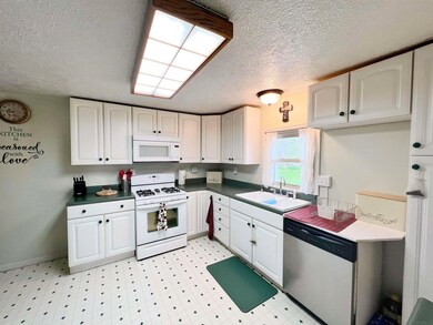 9081 N Us Highway 52, Colfax, IN 46035 - photo 4