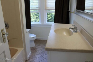 4 Michigan Ave unit 2, Rensselaer, NY 12144 - photo 7