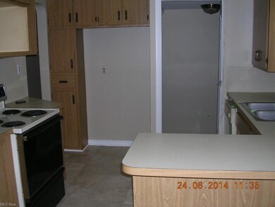 eat in kitchen with plenty of cabinets