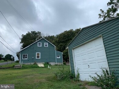 4815 Shimerville Rd, Emmaus, PA 18049 - photo 3