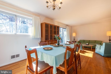 8403 Eureka St, District Heights, MD 20747 - photo 5