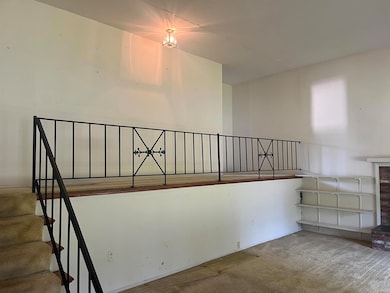 Hallway to 3 bedrooms