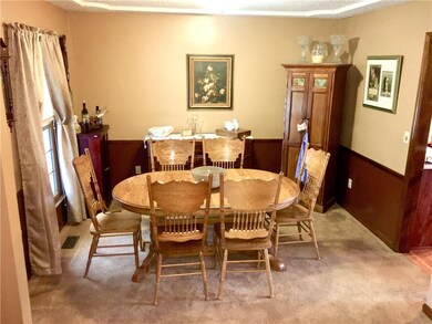 7131 Halsey Dr, Shawnee, KS 66216 - photo 4