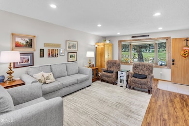 420 E Brandon Dr, Bismarck, ND 58503 - photo 4