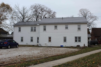 106 W Grace St, Rensselaer, IN 47978 - photo 2