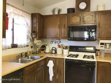 8280 E 20th Ave, Anchorage, AK 99504 - photo 7