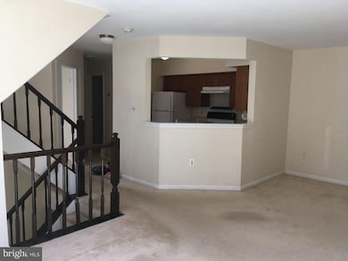 10216 Faire Commons Ct, Burke, VA 22015 - photo 6