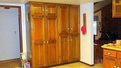 696 W Park St, Grants Pass, OR 97527 - photo 6