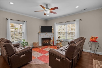 550 Wakefield St unit 3, West Warwick, RI 02893 - photo 3