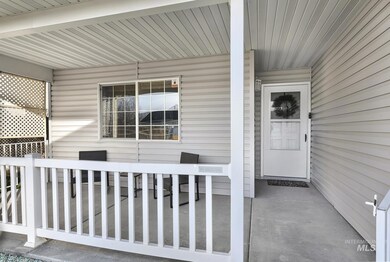 262 N Sunbird Ave, Kuna, ID 83634 - photo 4