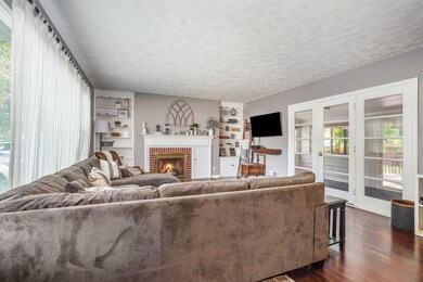 722 N Hudson St SE, Lowell, MI 49331 - photo 7