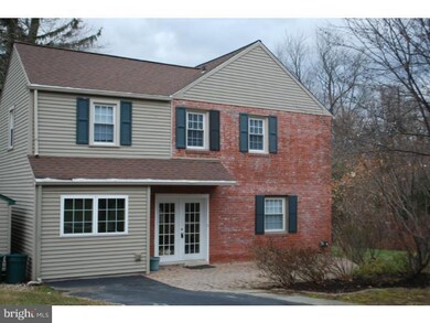 102 Hill Side Cir, Villanova, PA 19085 - photo 2